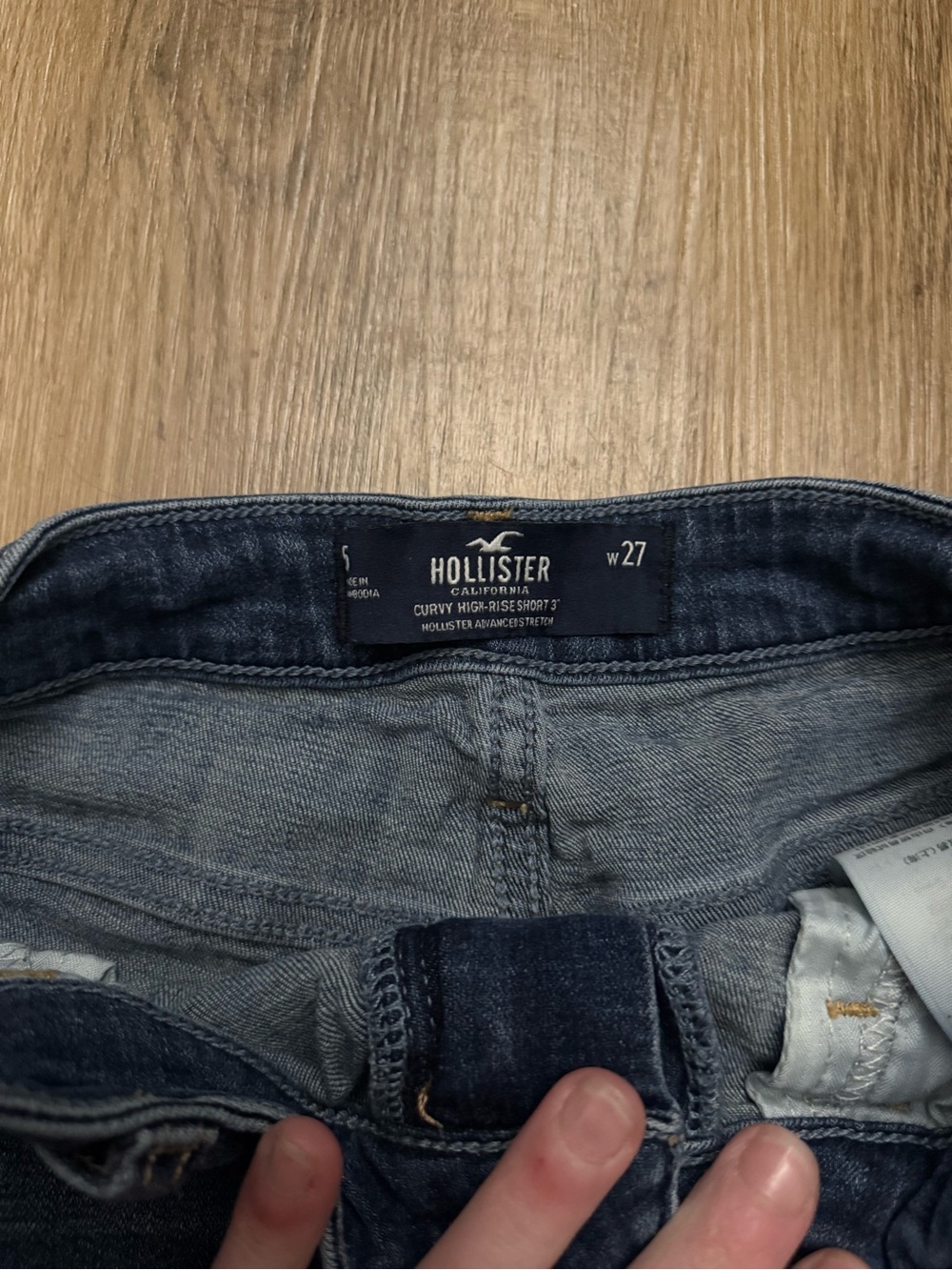 Hollister Denim Shorts - Picture 4 of 6